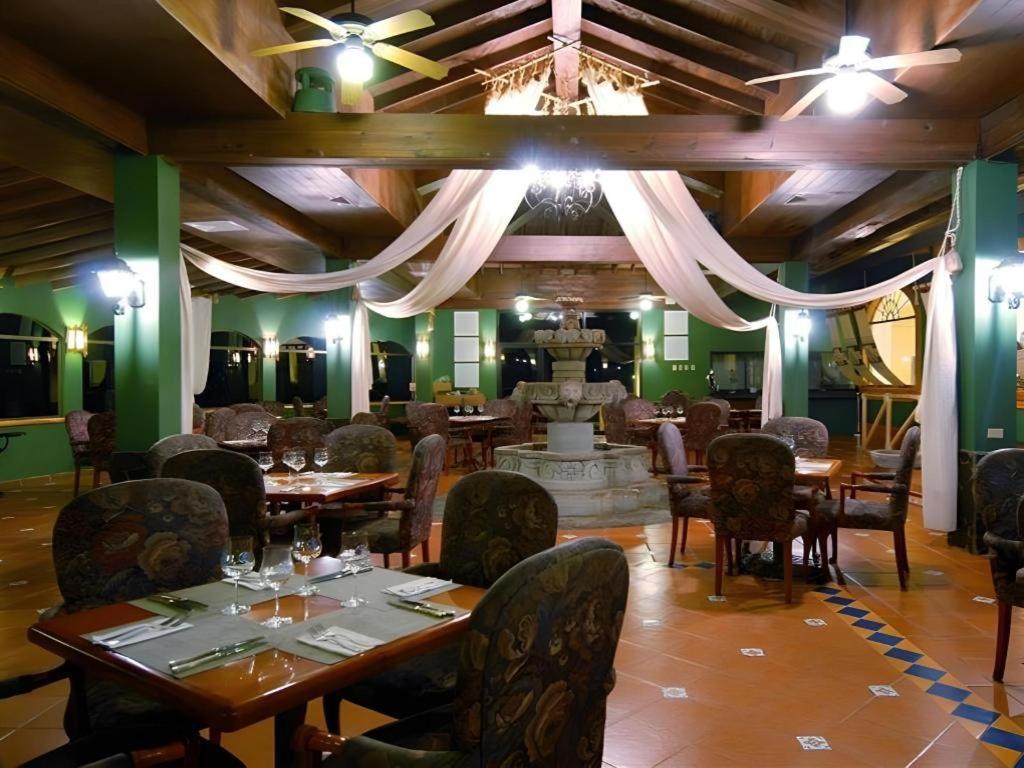 Hotel Melia Panama Canal Colón Kültér fotó
