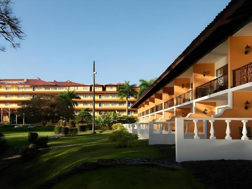 Hotel Melia Panama Canal Colón Kültér fotó