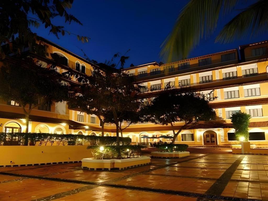 Hotel Melia Panama Canal Colón Kültér fotó