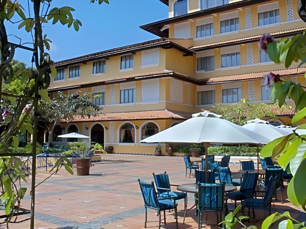 Hotel Melia Panama Canal Colón Kültér fotó